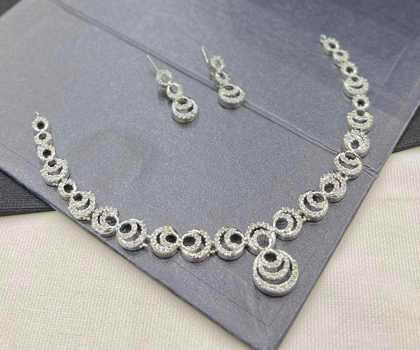 American Diamond π zircon Stone Set (01)