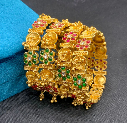 Indian Rajwari Kangan (Gold) 02