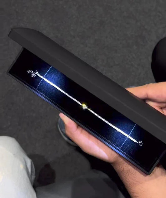 Heart-Shape Bracelet With Premium Light Box 💖 + Free Delivery