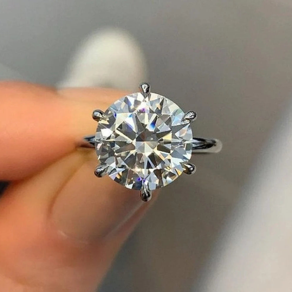 Adjustable Silver Zircon Ring – With Light Box & Gift Bag 🎁